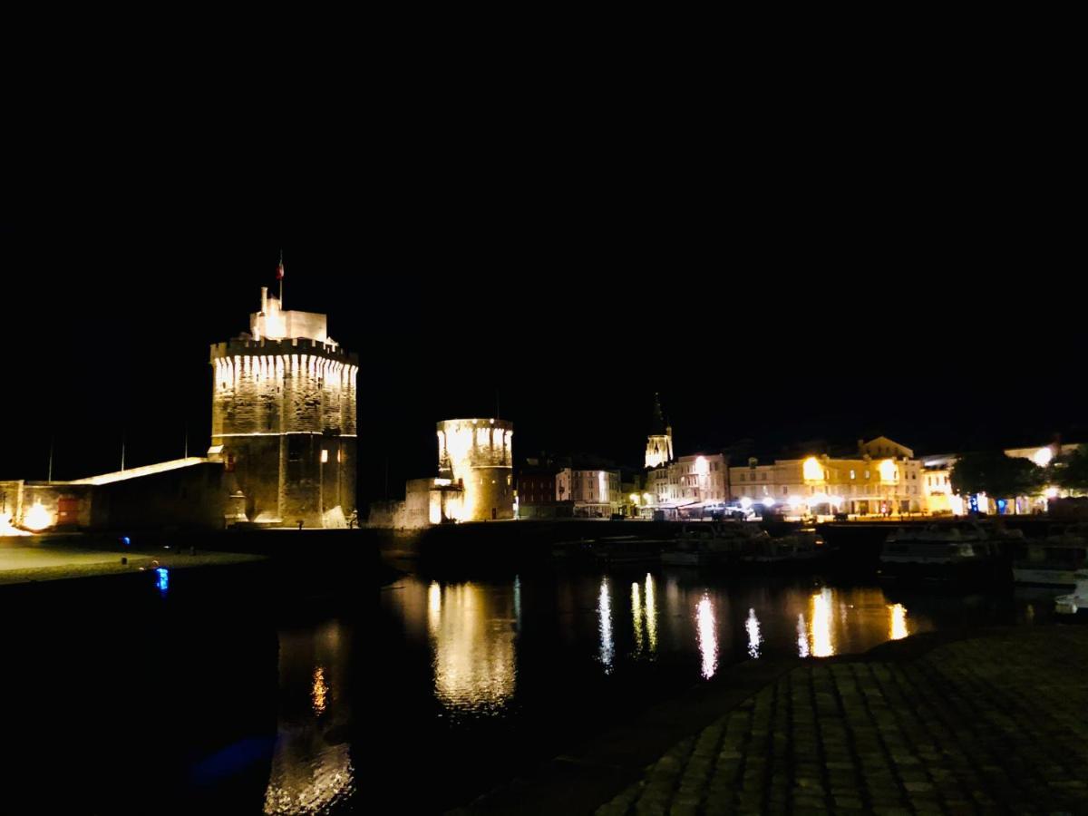 Nuit Insolite Sur Un Voilier Au Coeur De La Rochelle La Rochelle  Eksteriør bilde
