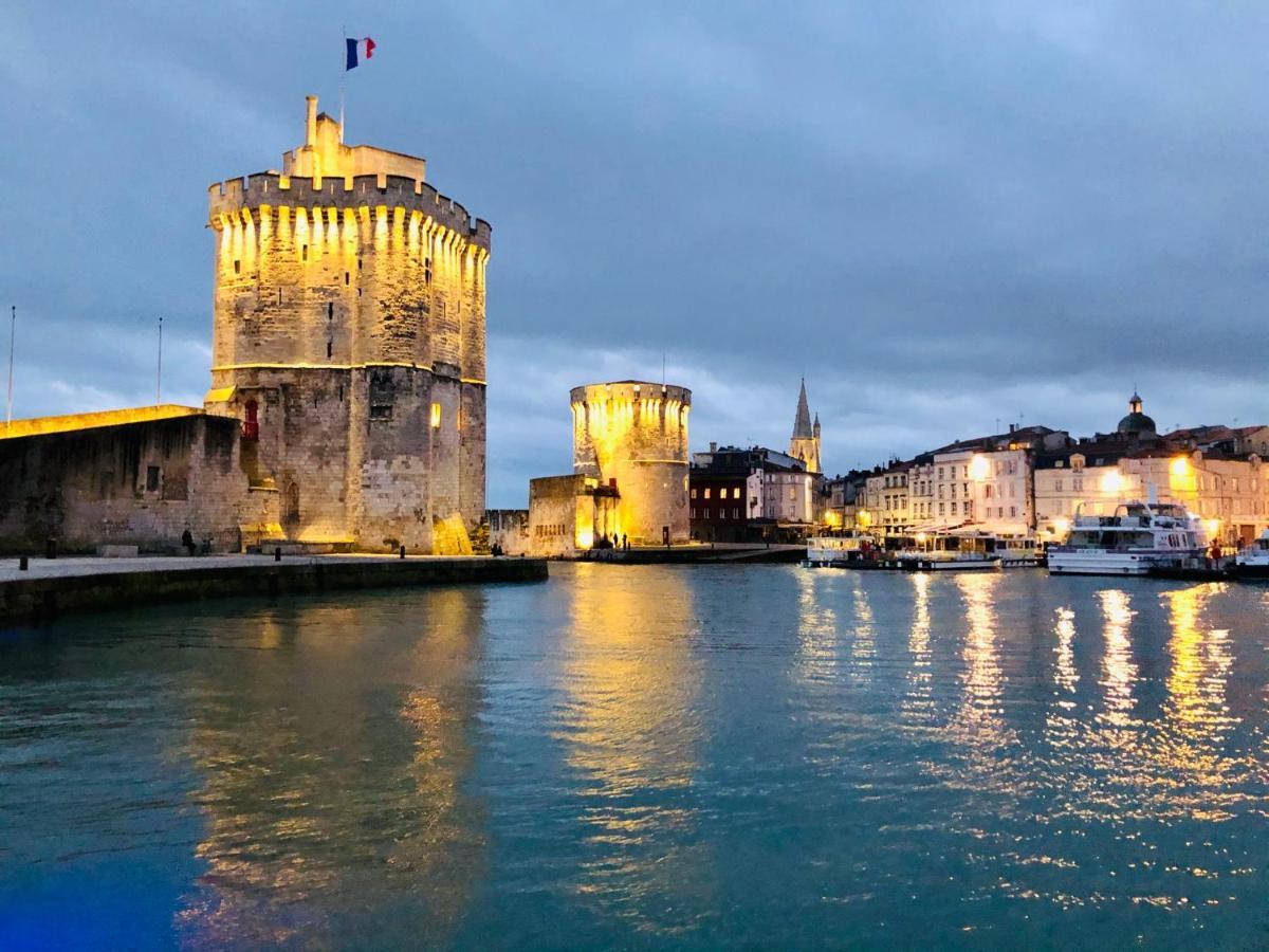 Nuit Insolite Sur Un Voilier Au Coeur De La Rochelle La Rochelle  Eksteriør bilde