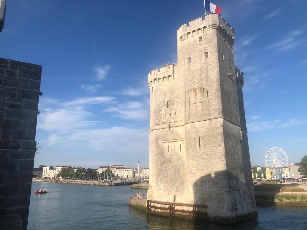 Nuit Insolite Sur Un Voilier Au Coeur De La Rochelle La Rochelle  Eksteriør bilde